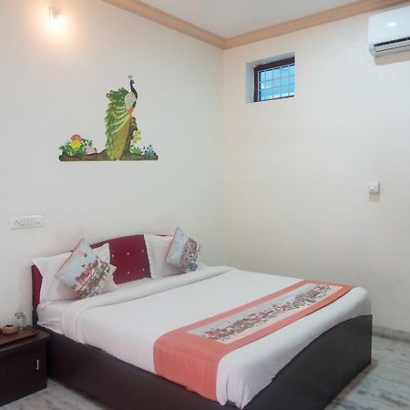 Oyo 11743 Hotel Shree Krishna Udaipur Luaran gambar